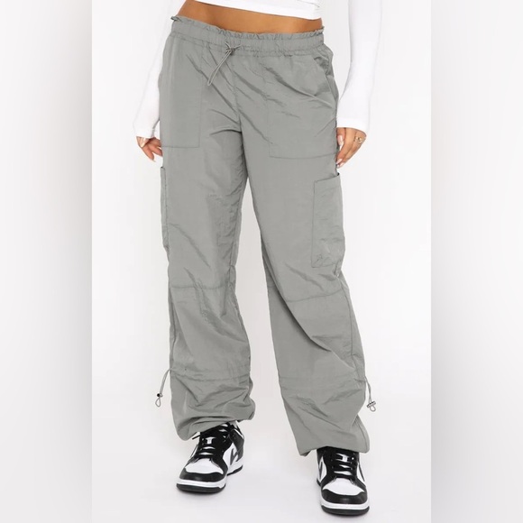 WHITE FOX BOUTIQUE Never Blend In Pants Charcoal size small - Picture 1 of 8